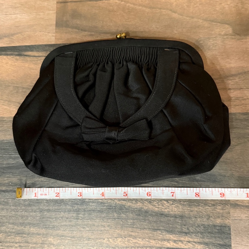 Bienen Davis Vintage Clutch